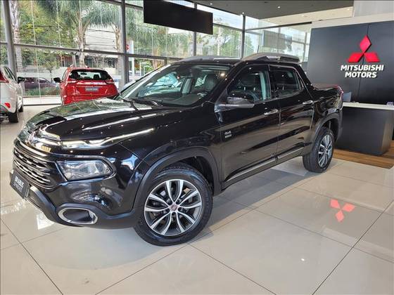 FIAT TORO 2.0 16V TURBO DIESEL VOLCANO 4WD AT9 FIAT TORO 2.0 16V TURBO DIESEL VOLCANO 4WD AT9